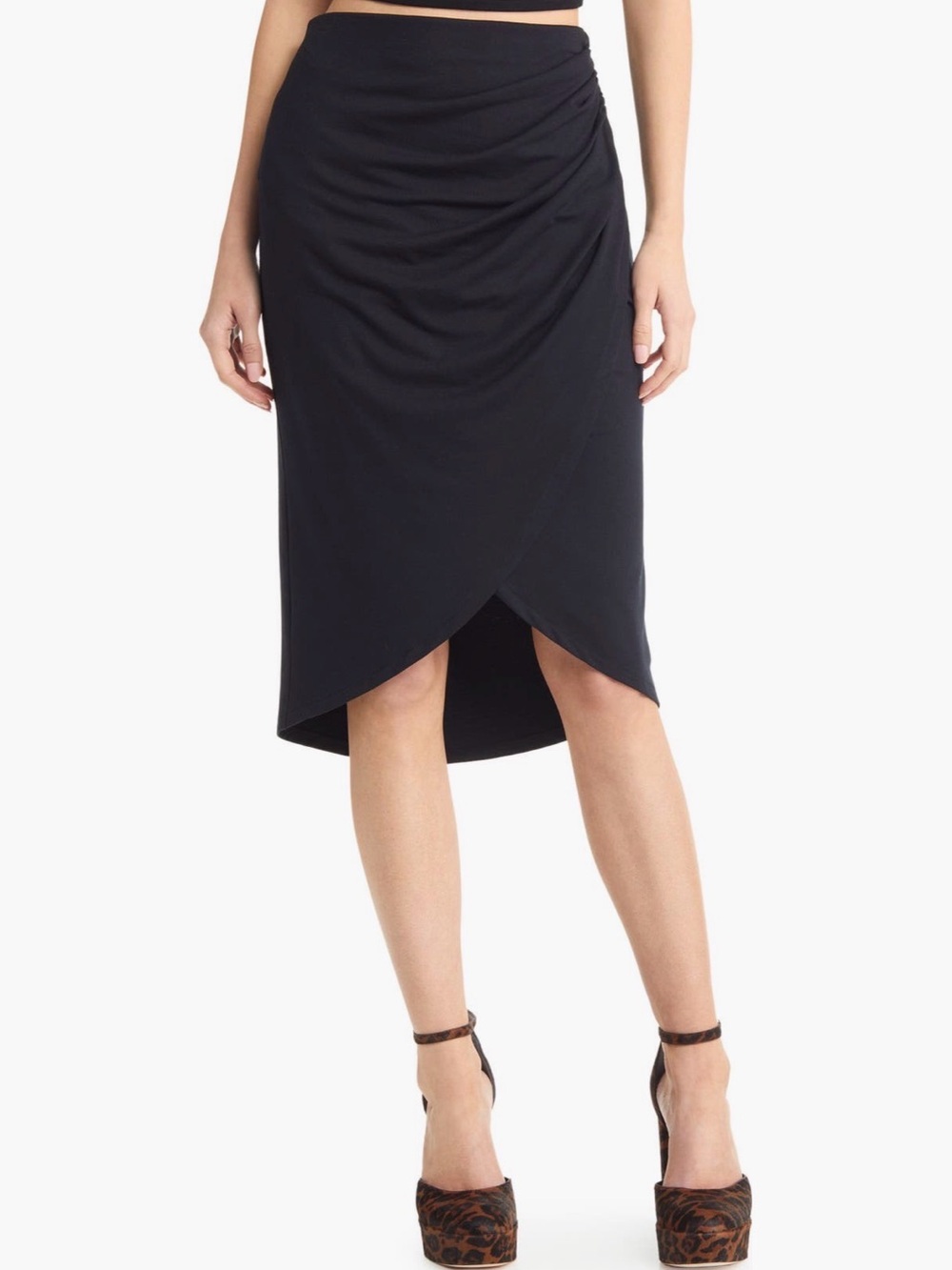High-Low Tulip Hem Ruched Skirt - Black